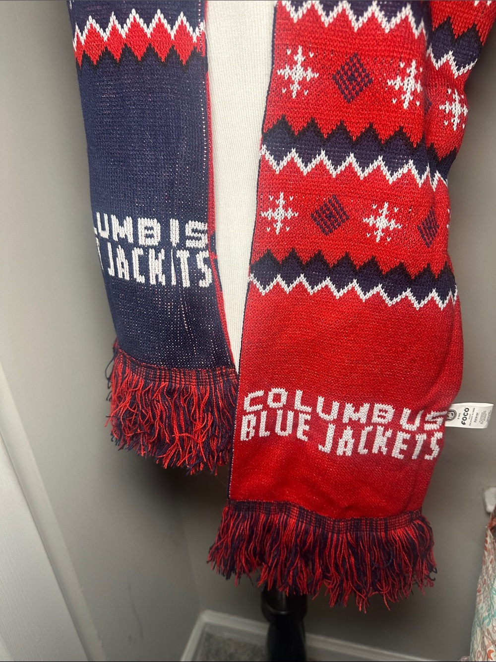 Columbus Blue Jackets Red & Navy Knit reversible Scarf